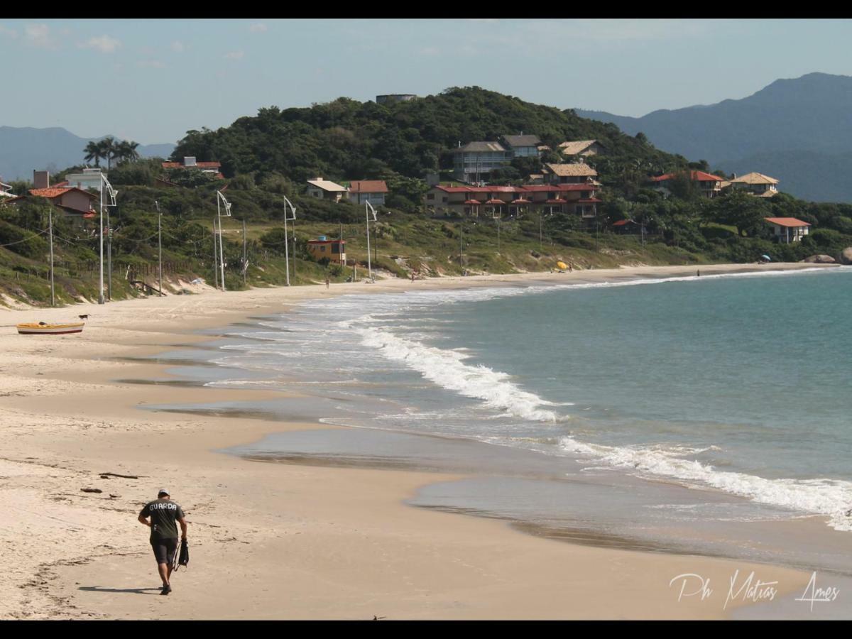 Espaço Arte na Praia Guarda do Embaú Exterior foto