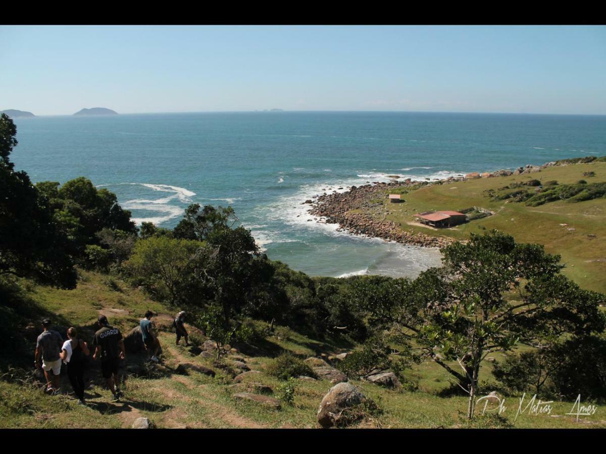 Espaço Arte na Praia Guarda do Embaú Exterior foto